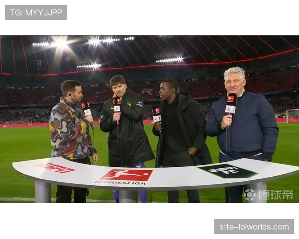 多特门将科贝尔赛后遭纸团攻击，球队平局引发球迷不满